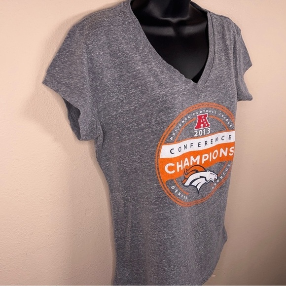 XL 2013 DENVER BRONCOS VNECK GREY TSHIRT TEE WOMENS NFL FOOTBALL - Picture 4 of 12